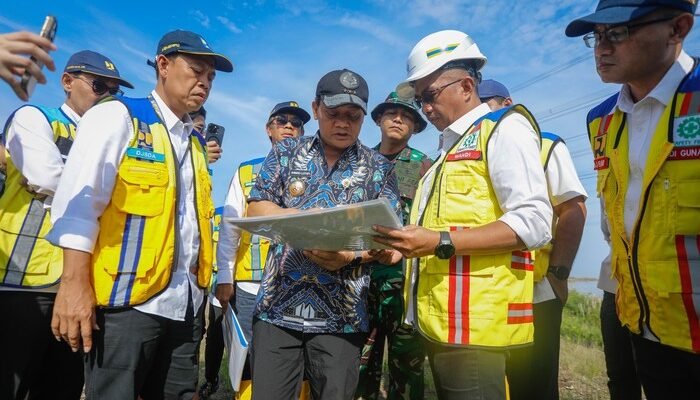 Semarang-Demak Dilanda Banjir, Pemprov Jateng Boyong 38 Pompa dan Sodetan, Apakah Cukup?