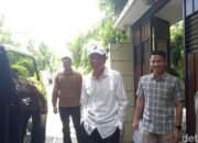 Jokowi Pakai Topi Inisial J, Apa Artinya? Benarkah Ada Isu Baru di Baliknya?