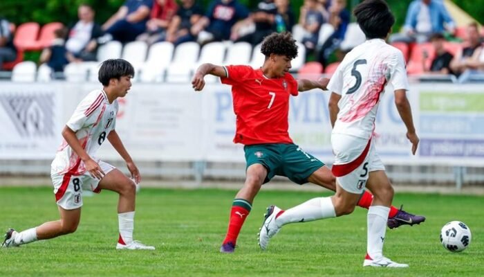 “Cristiano Ronaldo Jr. Debut di Timnas Portugal U-16: Mungkinkah Ia Menjadi Superstar Sepak Bola Berikutnya?”