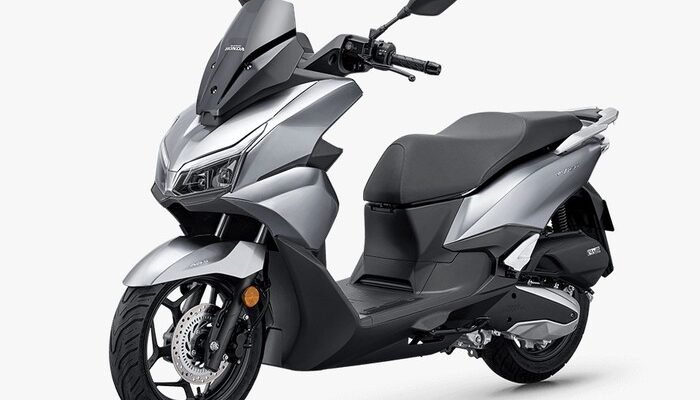 “Revolusi Skutik! Canggih Banget, Honda Hadirkan Dashcam dan Radar di Model Terbarunya”