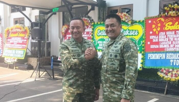 Brigjen Wahyu Lepas Jabatan Kadispenad, Digantikan Kolonel Donny – Update 2