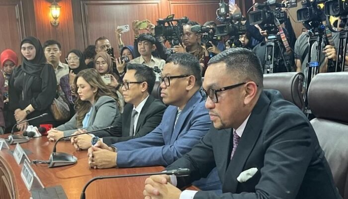 Terungkap! Putusan Skorsing Sahroni, Nafa, Eko dari DPR yang Mengejutkan Semua Orang!