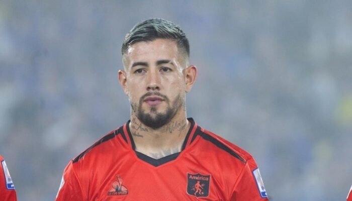 “Dari Favorit ke Dipecat: Tragedi Rodrigo Holgado dan Sanksi FIFA yang Mengejutkan!”