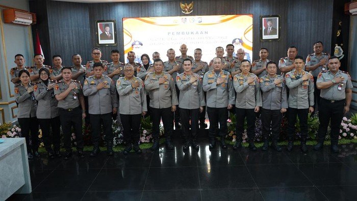 Polda Jatim Jadi Lokasi Praktik Kerja Peserta Sespimma Polri, Gelar Tanam Pohon dan Baksos