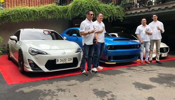 “Langka dan Menawan: Mobil Dua Pintu Siap Diperagakan di Senayan”