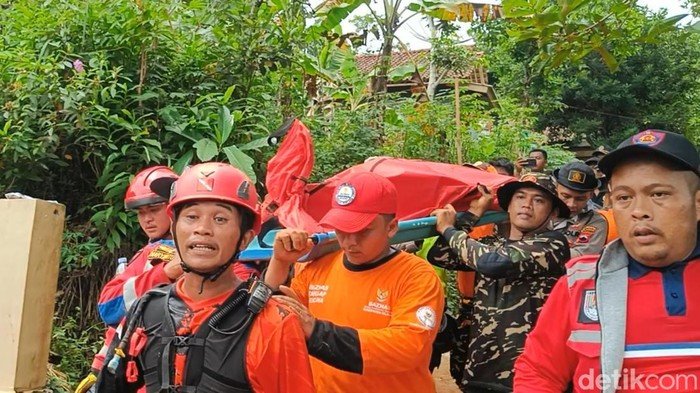**Tragedi Cilacap: 20 Korban Longsor yang Belum Ditemukan, Masyarakat Desak Penanganan Darurat**