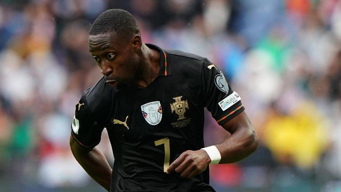 Dari Brasil ke Lisbon, Carlos Forbs Siap Bersaing dengan Legenda!