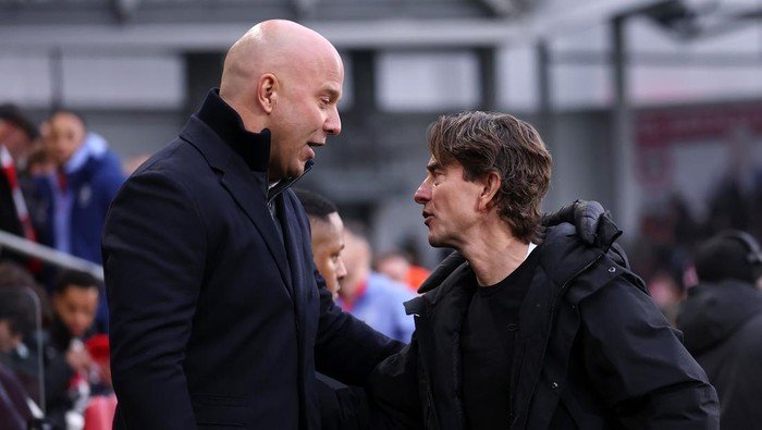 **Siapa yang Bakal Dipecat Duluan: Arne Slot dan Thomas Frank di Bursa Manajer Premier League**