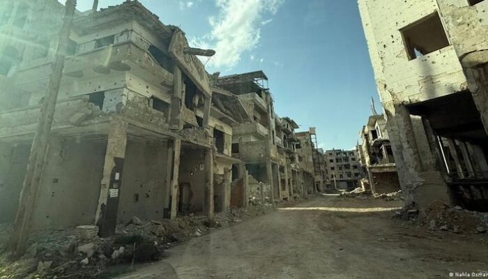 “Pulang atau Bertahan? Kenapa Jerman Memaksa Pengungsi Suriah Kembali.”