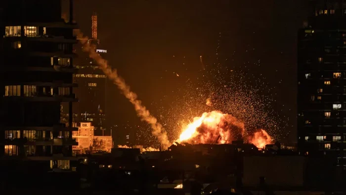 Kematian Pertama Akibat Rudal Iran di Tel Aviv, 20 Warga Terluka dalam Serangan Tragis