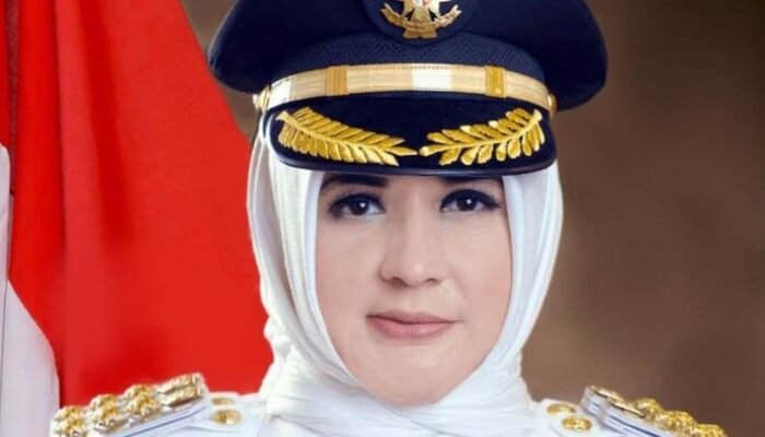 [OTT Bupati Fadia Arafiq Terkait Outsourcing di Pekalongan: Kinerja Pemerintah Dipertanyakan]