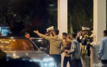 Pulang Bersama Setelah Diskusi, Apakah Jokowi-Gibran dan Prabowo Menjalin Perjanjian di Istana?