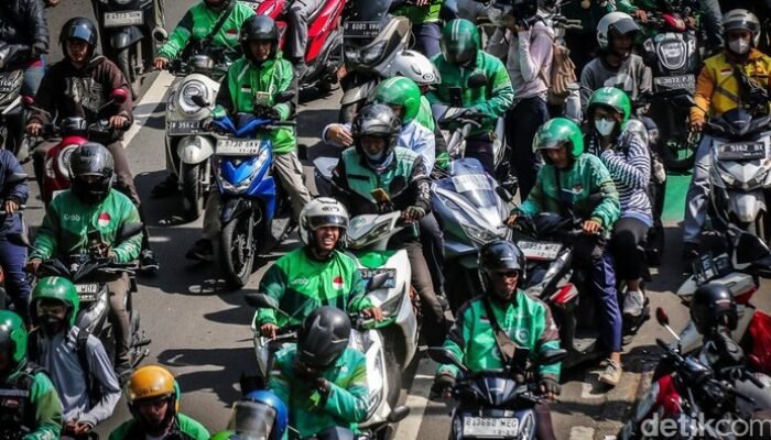 Driver Ojol & Kurir Antisipasi THR Rp 900 Ribu, Kenapa Tidak?