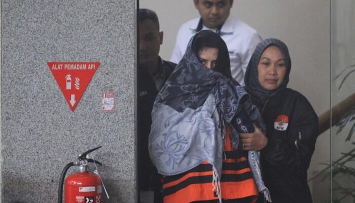 Dalih Pedangdut Bupati Fadia Usai OTT, Kenapa Tak Bisa Menyakinkan KPK?