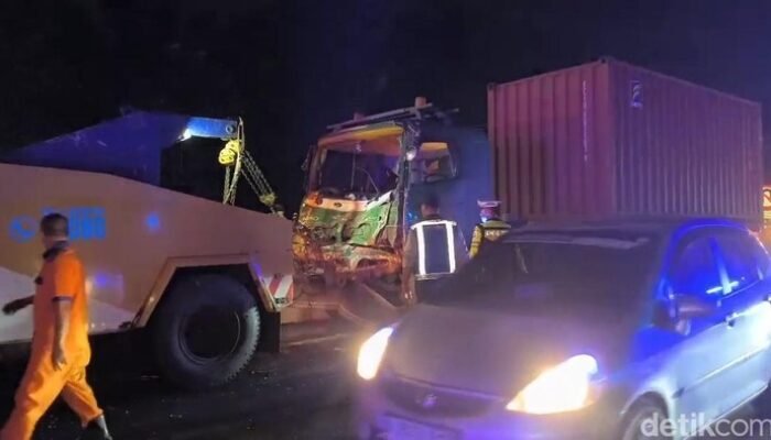 Tragedi Tol Cipularang: 10 Kendaraan Tabrakan Beruntun, Truk Rem Blong Jadi Penyebab