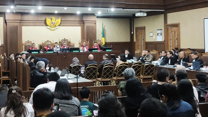 Emosi Tak Tertahan, Eks Tim Nadiem Berhadapan dengan Jaksa!