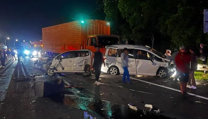 Korban Selamat Cerita Detik-detik Tabrakan Maut di Tol Cipularang – Update 3