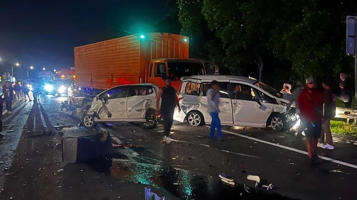 Korban Selamat Cerita Detik-detik Tabrakan Maut di Tol Cipularang - Update 3