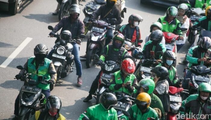 Lengkap! Segini ‘THR’ Driver Gojek, Grab, dan Maxim: Bisakah Membuat Para Mitra Bahagia?
