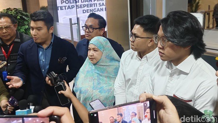 [Bigmo dan Resbob Ditetapkan Tersangka, Kasus Cemarkan Nama Azizah Salsha Mencapai Puncak]