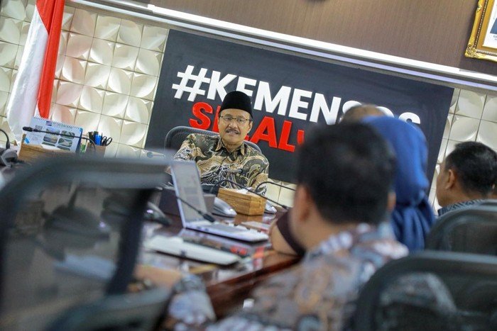 **Kemensos Gandeng Sumatra, Salurkan Bansos Adaptif, Target Lebaran Jadi Momentum!**