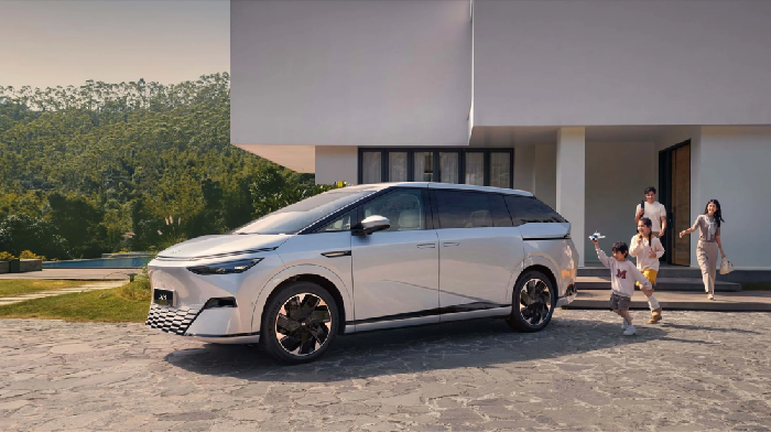 [Mobil Listrik Tanpa Insentif, Xpeng Resmi Naik Rp 100 Juta!]