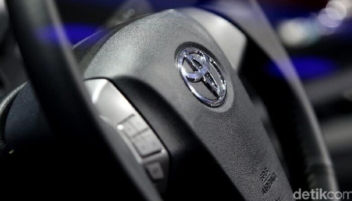 **Toyota Soal Koperasi Merah Putih Pakai Pick Up India: Harganya Nggak Cocok, Benarkah?**