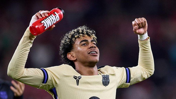 **Barca Terpesona oleh Yamal, Pedri Beri Peringatan Sebelum Pertandingan Besar**