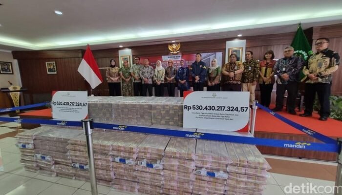 Kejari Jakbar Setor Duit Rp 503 M ke Negara dari Kasus Judol Oei Hengky Wiryo: Nilai Moralitas dalam Peradilan yang Menegakkan Hukum!
