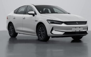 “Taksi Online BYD: Flash Charging 10-97% dalam 9 Menit, Revolusi Mobilitas Berkecepatan!”