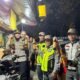 Patroli Ramadan di Puncak Bogor, Polisi Sita Puluhan Botol Miras dalam Operasi Anti-Subtil!