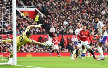 Tak Ada Gol, Hanya Ketegangan: MU Vs Aston Villa 0-0 di Half-Time