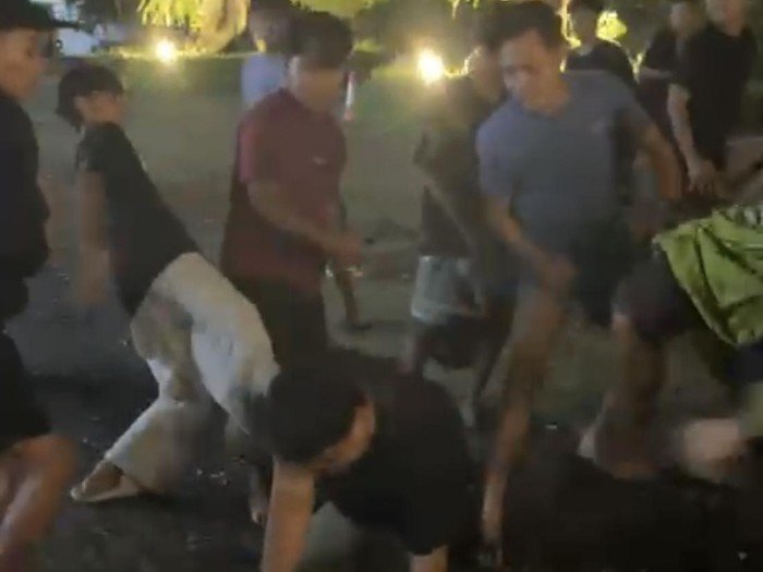 Satpol PP Banyuwangi Dikeroyok saat Tegur Pesta Miras Remaja