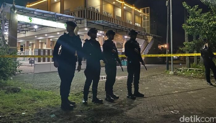 Tragedi Ledakan Masjid Jember: Tim Gegana Olah TKP, Apakah Ada IndikASI Teror?