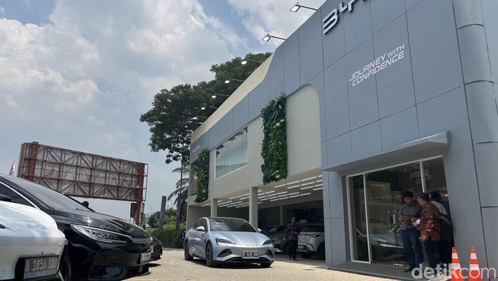 Intip Fasilitas Posko Mudik BYD: Jelajahi Kelebihan Fast Charging & Area Istirahat untuk Pemudik