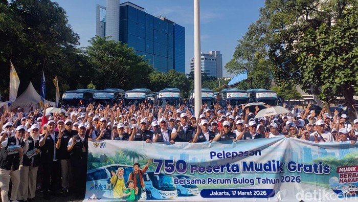 [Bulog Lepas Peserta Mudik Gratis Tujuan Lampung-Malang: Aksi Kemanusiaan yang Mempengaruhi Bisnis]