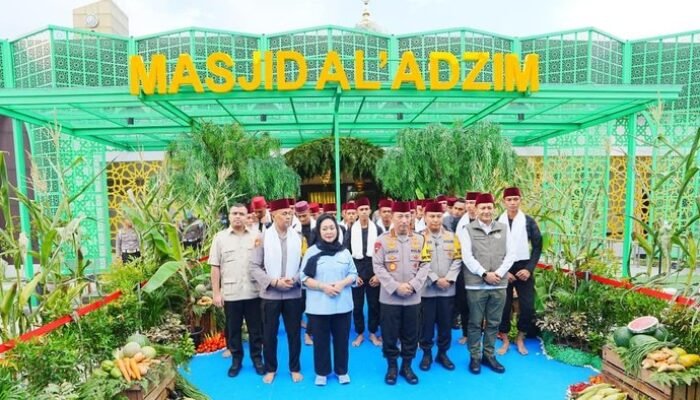 Kapolri Resmikan Renovasi Masjid dan Satgas PHK-Ojol, Perkuat Keamanan di Riau