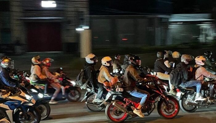 Malam Ini, Pemudik dari Jakarta Terus Padati Jalur Pantura Cirebon – Update 3