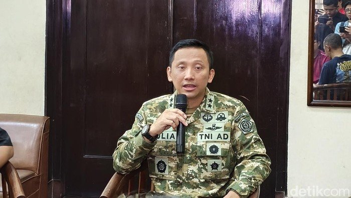 TNI Selidiki Dugaan Prajuritnya Terlibat Penyiraman Air Keras Aktivis KontraS: Ditangkapnya TNI, apakah Ini Pertanda Perubahan?