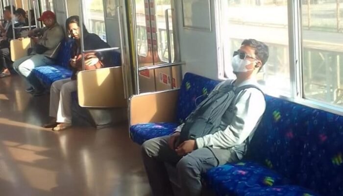 Momen Langka ‘Green Line’ Sekosong Ini, Bisa Pilih Duduk di KRL – Update 3